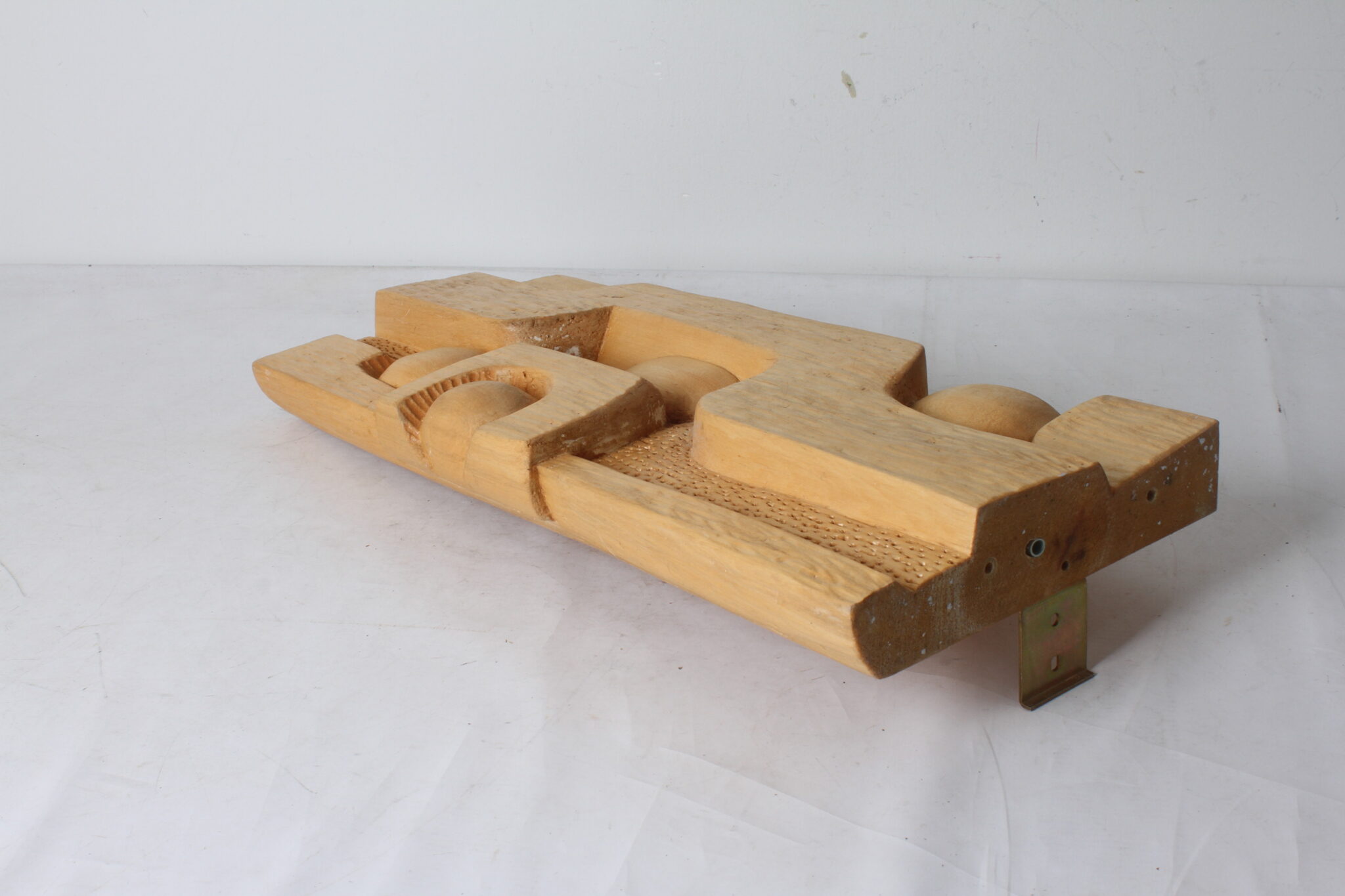 Sculpture abstraite en bois – Image 3