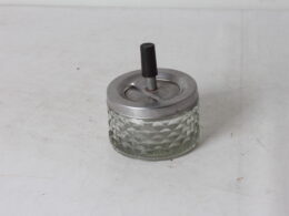 Cendrier poussoir vintage