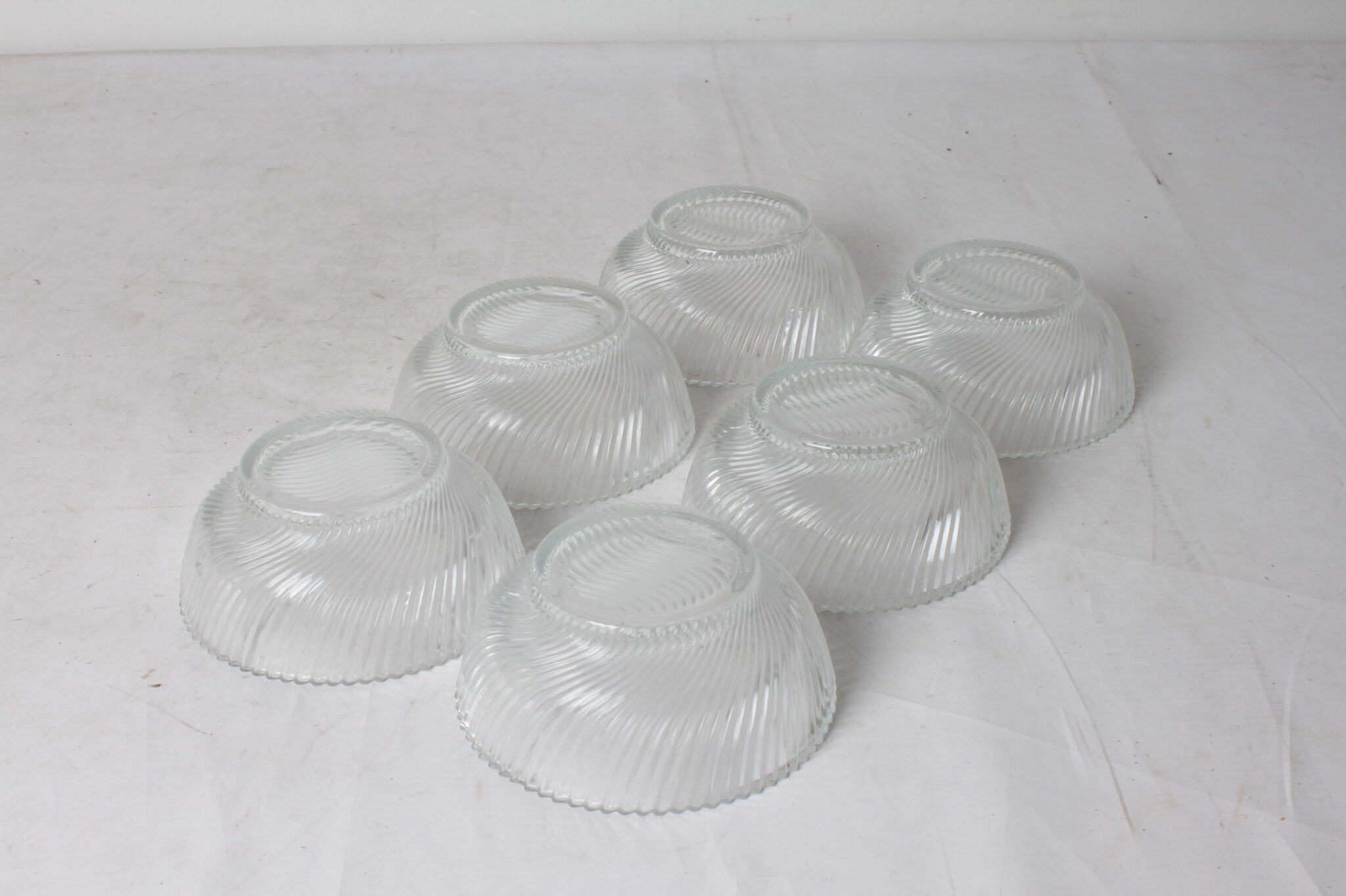Coupelles vintage en verre cannelé – Image 2