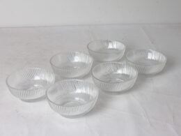Coupelles vintage en verre cannelé