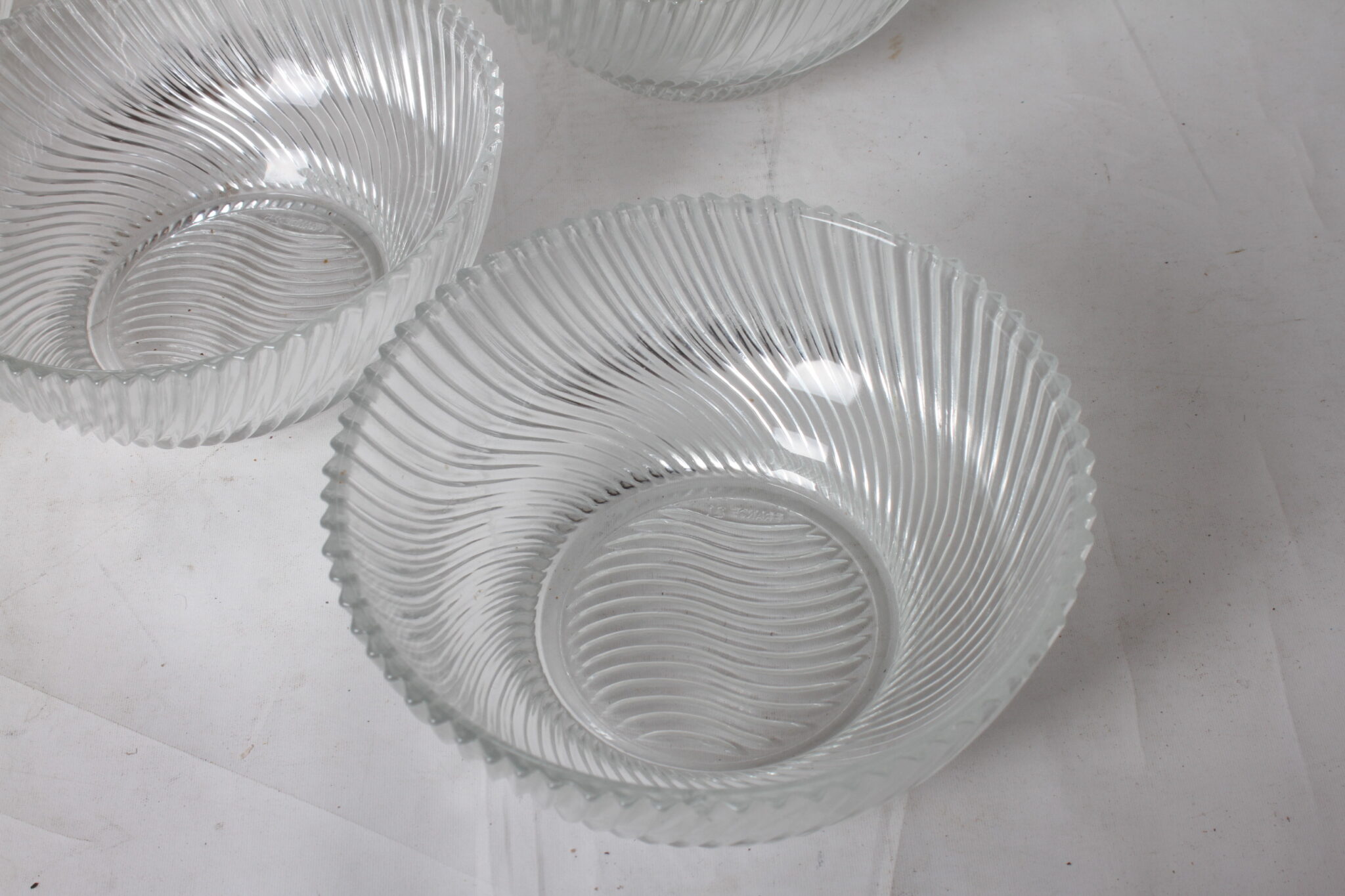 Coupelles vintage en verre cannelé – Image 3