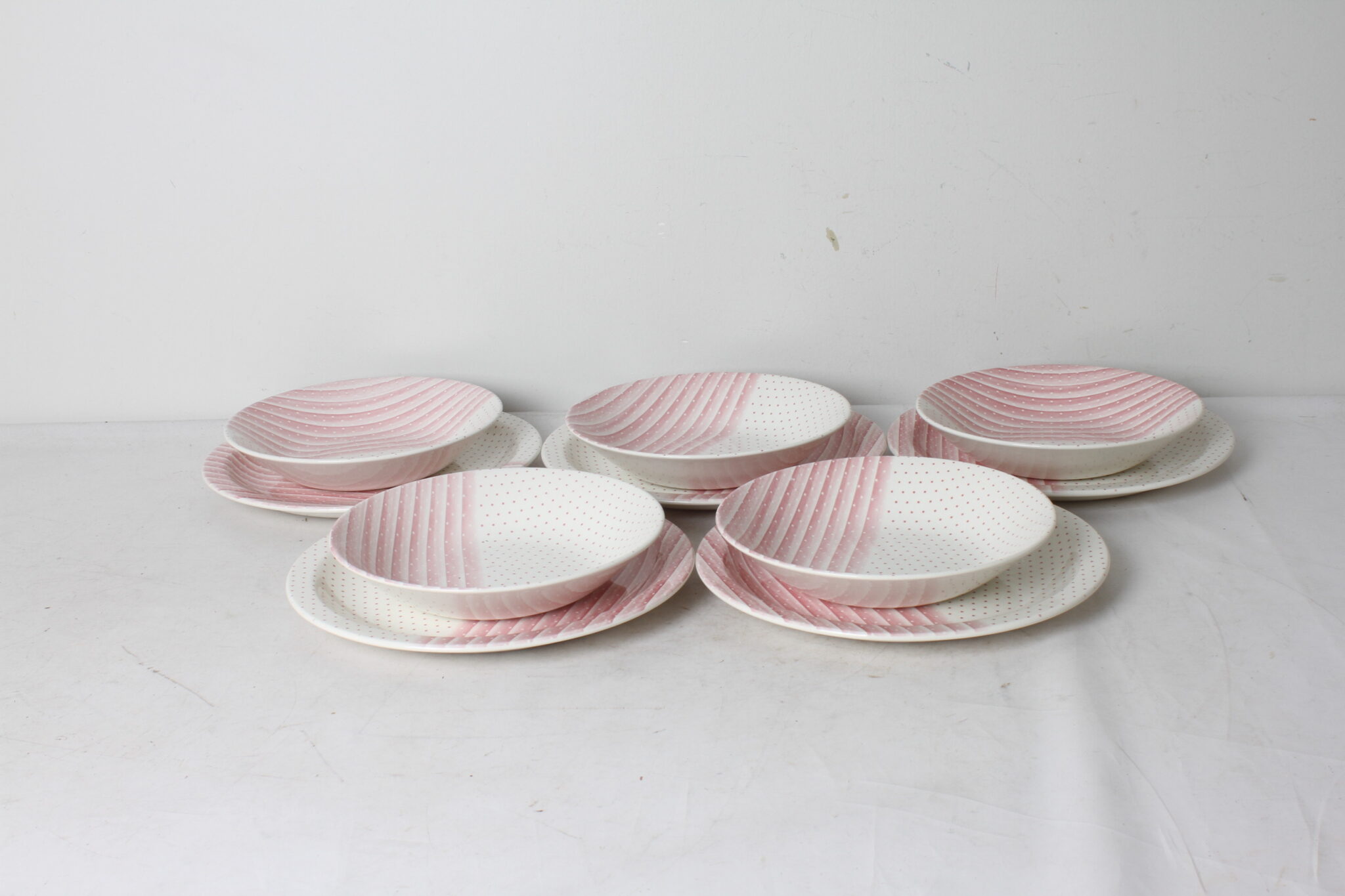 Ensemble d'assiettes Churchill England
