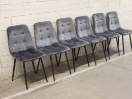 Chaises de salle à manger capitonnées
