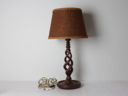 Lampe vintage en bois tourné