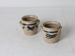 Petits pots en grès