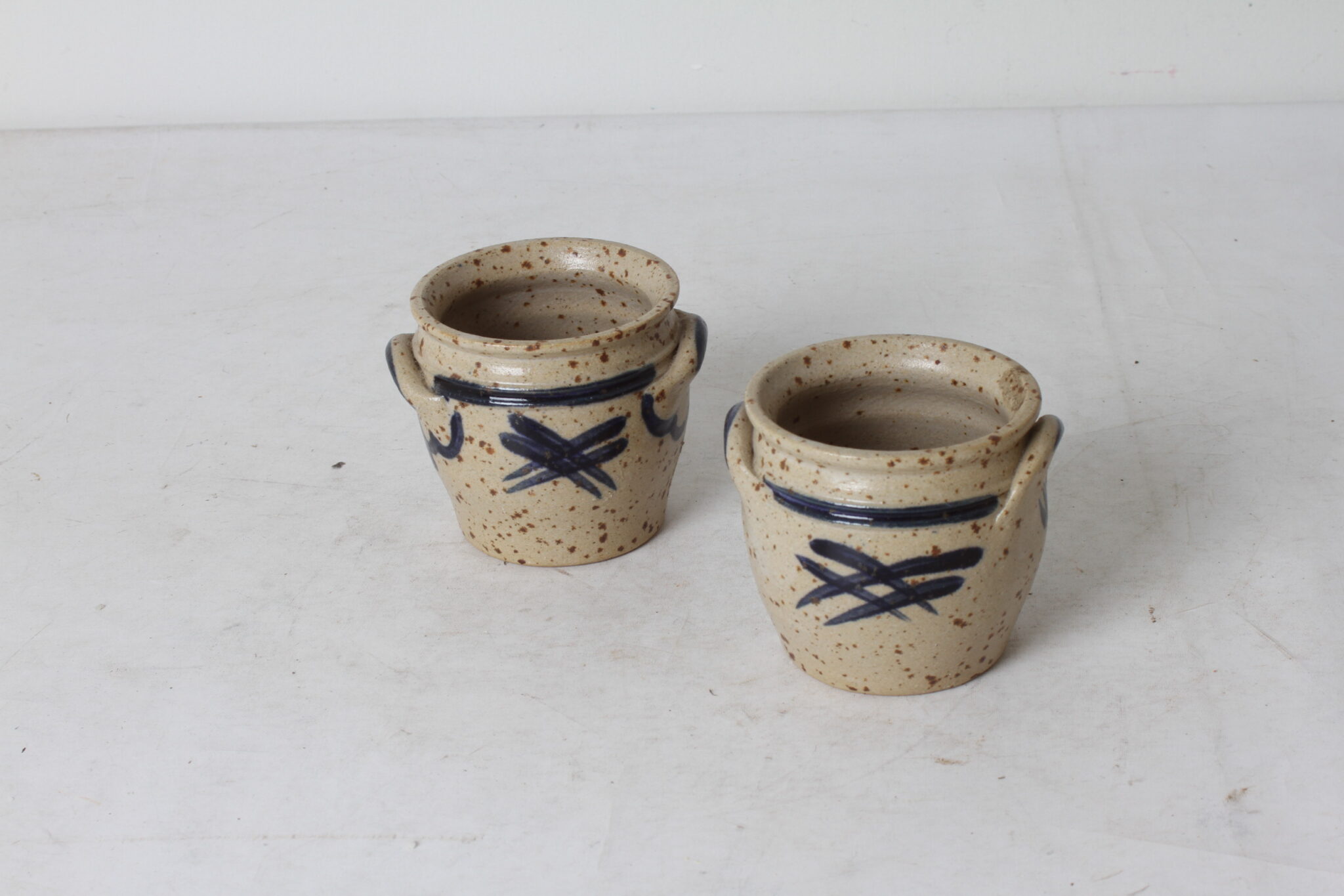 Petits pots en grès