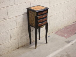Table de chevet style Napoléon III