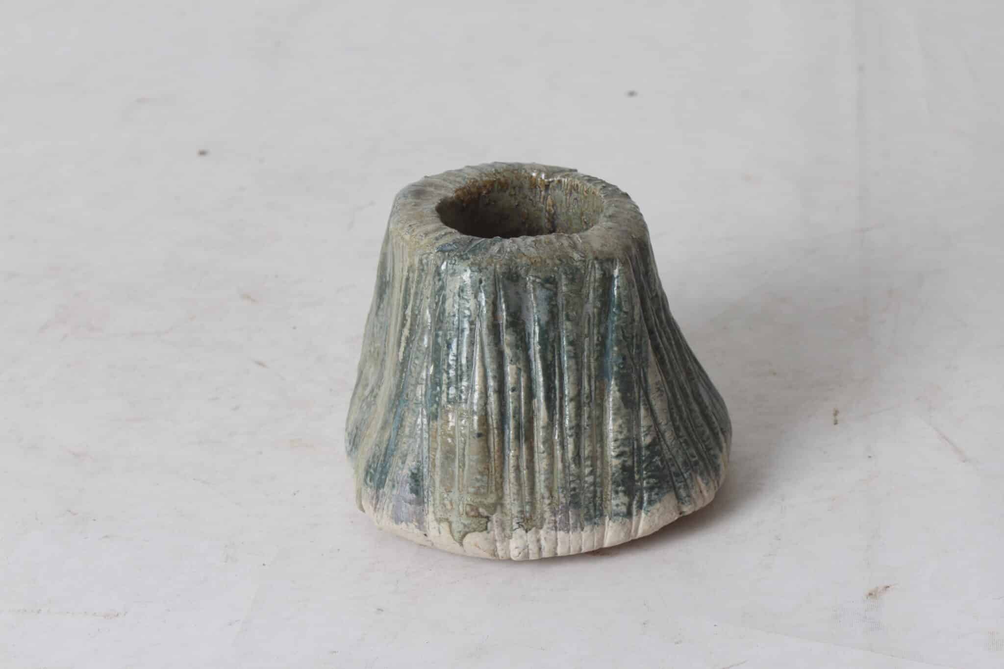 Petite poterie brutaliste – Image 2