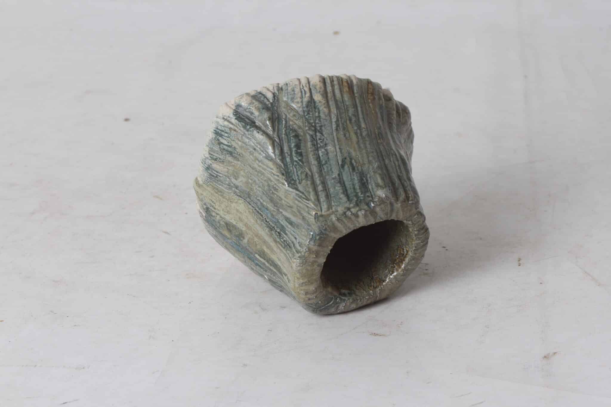 Petite poterie brutaliste – Image 3