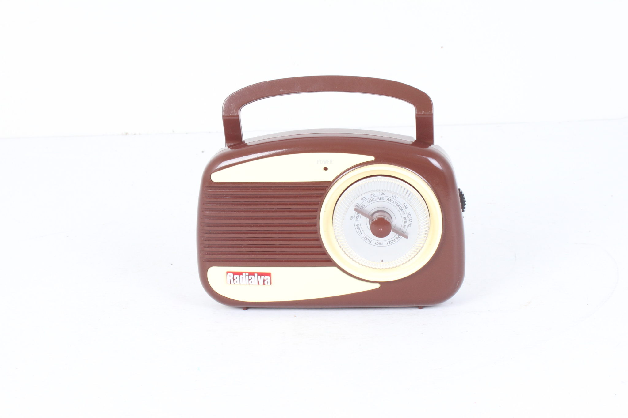Poste radio vintage Radialva Emmaüs Etikette